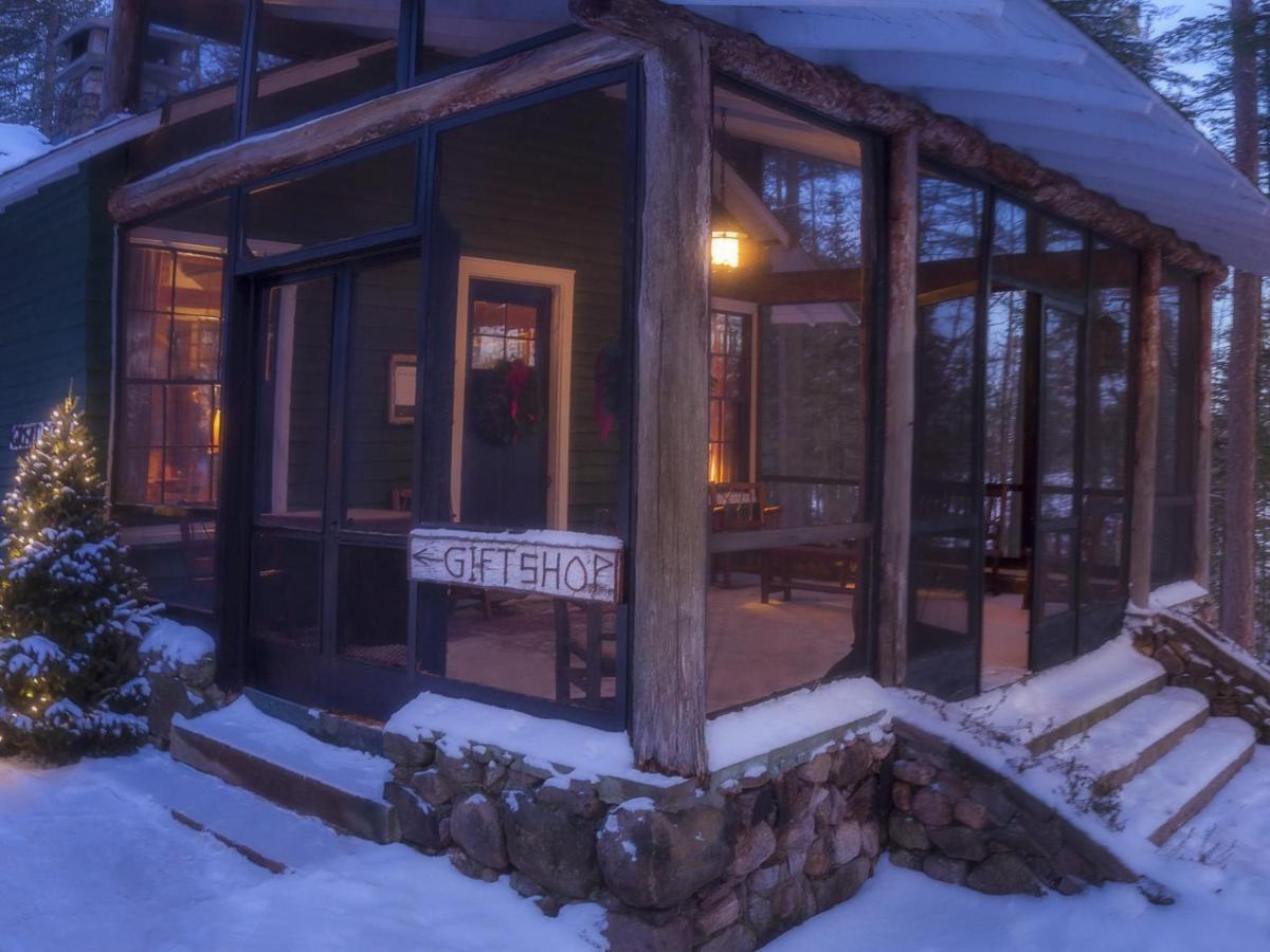 Hotel White Pine Camp Paul Smiths Esterno foto