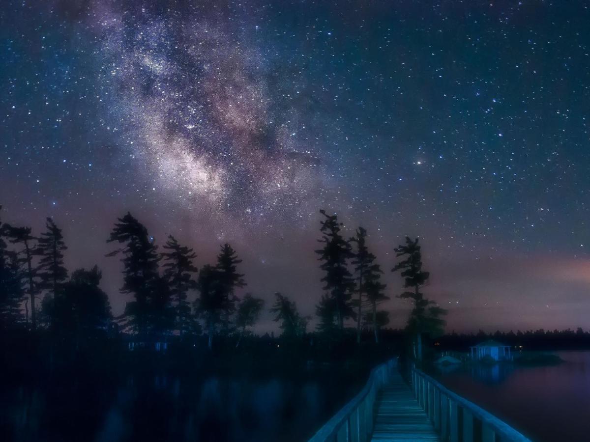 Hotel White Pine Camp Paul Smiths Esterno foto